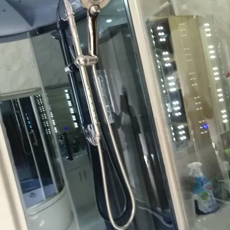 בית הארחה Charming To Rent With Shared Facilities בראדפורד