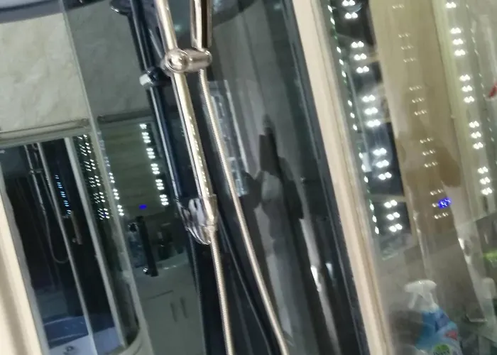 Guest house Charming To Rent With Shared Facilities Bradford (West Yorkshire)